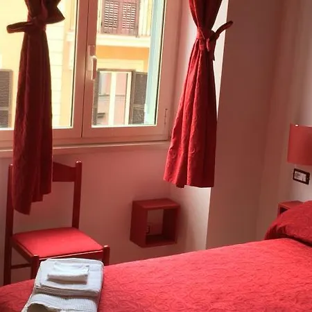 Dama Di ゲストハウス 3*